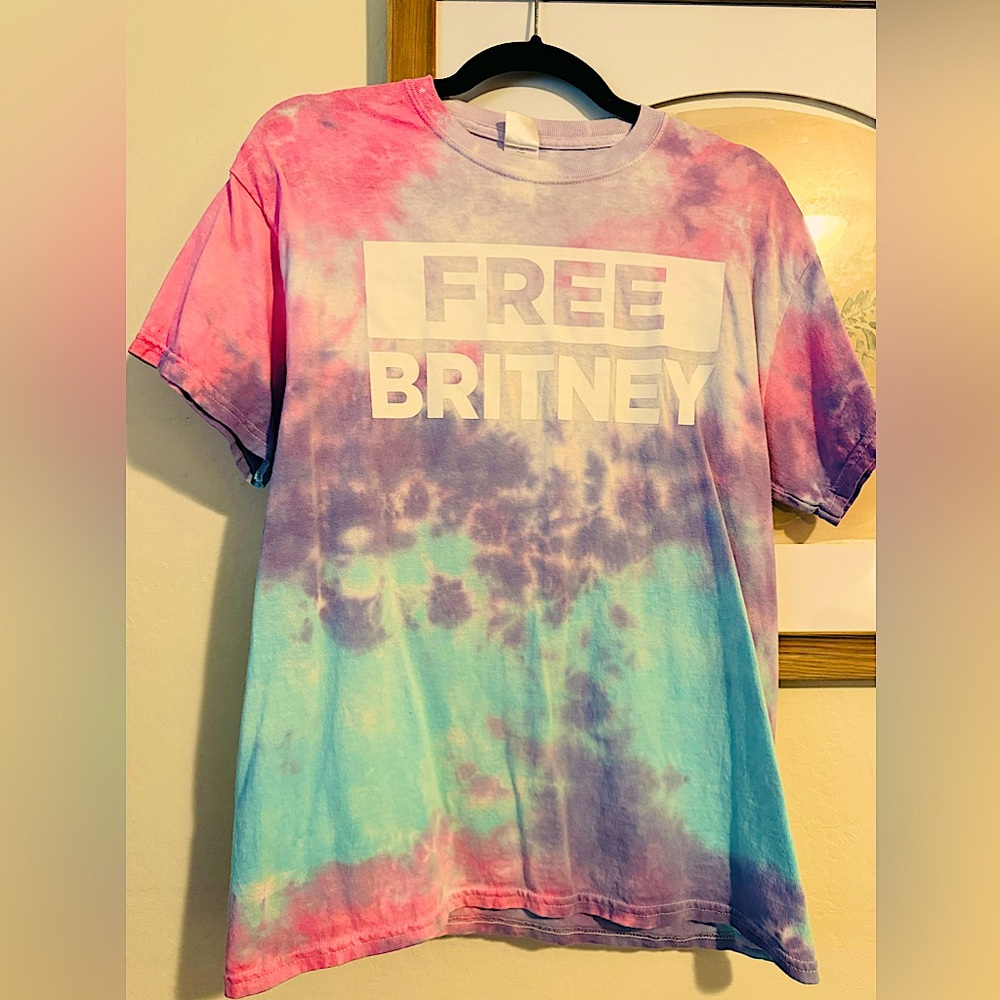 NWOT-Size M-Free Britney-Tie-dye-Tshirt.